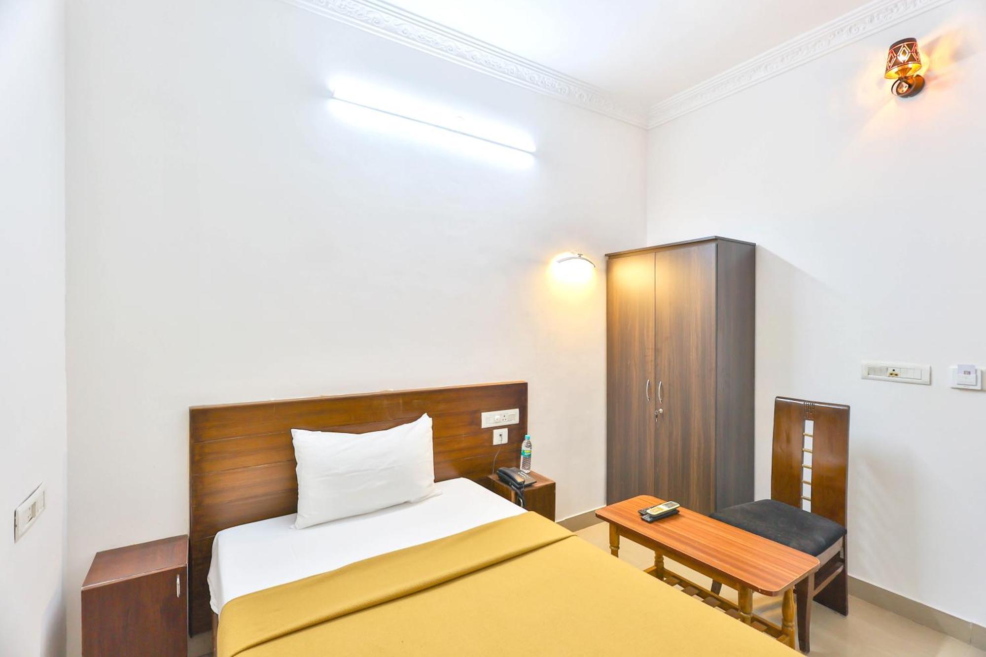Hotel Golden Bliss Pondicherry Exterior foto